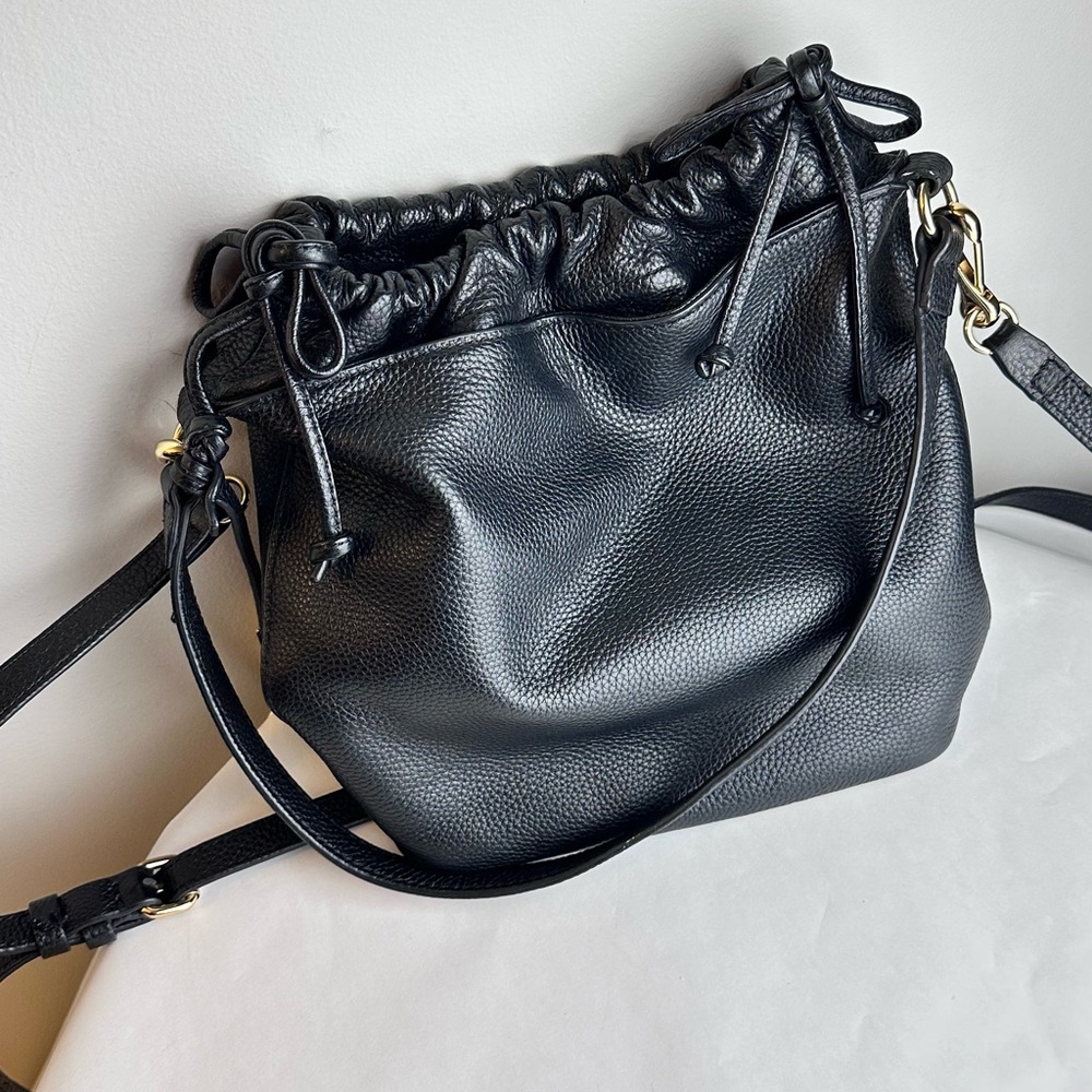 Vince Camuto Mandi Black Pebbled Leather Drawstring Bucket Hobo Bag Purse